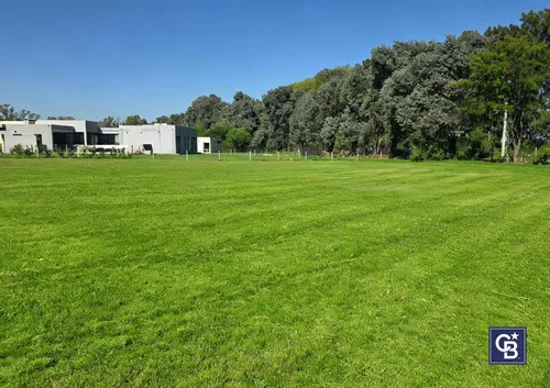 Oportunidad Usd 25.000 | Lote De 1.156 M² En Medal Cc Pilar Con Cancha De Golf | Acepta Permuta