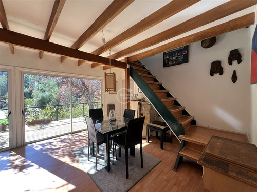 Casa En Venta De 5 Dorm. En Lo Barnechea