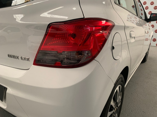 Imagen 16 de 16 de Chevrolet Onix 1.4 Ltz 2016