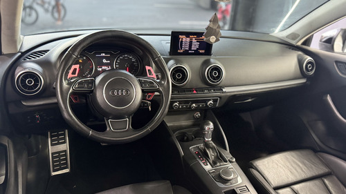 Audi A3 Sedan 1.8 Tfsi Ambition S-tronic 4p
