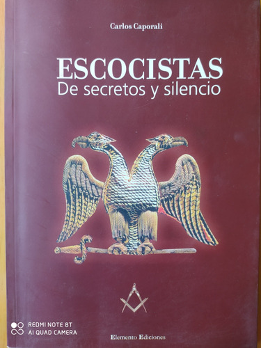 Escocistas De Secretos Y Silencio / Caporali (po) 