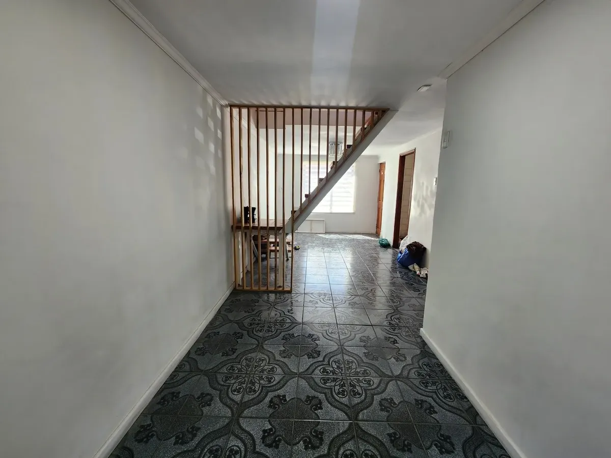 Imagen 3 de 16 de Amplia Casa 2 Niveles, Villa San Juan, Concepción.