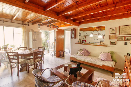 Venta En Block De Dos Casas En Ph - Martínez