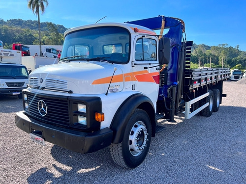 Mercedes Benz L 1518 - Munck Carroceria 6.90m