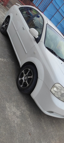 Chevrolet Optra Estándar