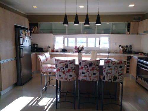 Imagen 5 de 30 de Casa De 6 Ambientes Con Pileta En Santa Inés!!!