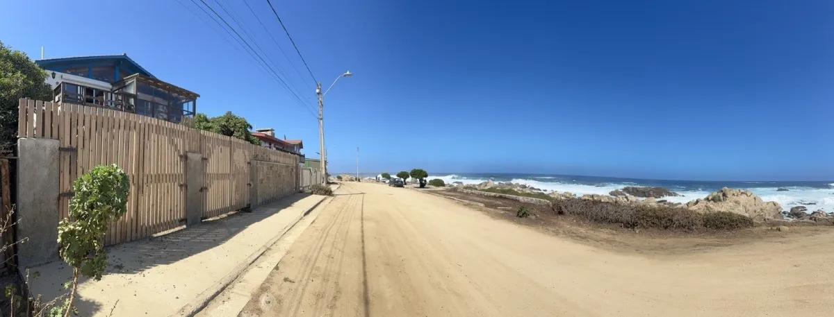 Imagen 2 de 24 de Casa Frente Al Mar En El Quisco