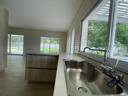 Imagen 26 de 26 de Casa En Venta - Alquiler En San Matias Escobar C/ Pileta