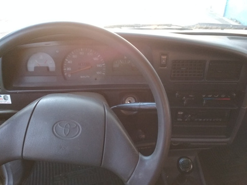 Toyota Hilux 2.4 D/cab 4x2 D 1992