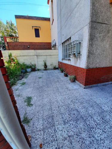 Casa En Venta En Liniers