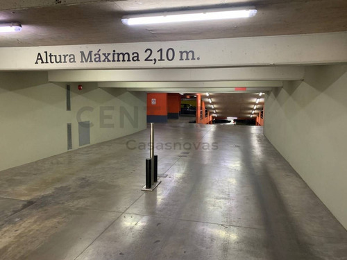 Imagen 2 de 14 de Venta Cochera Pb Sobre Av Corrientes Chacarita