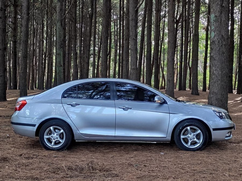 Geely Emgrand Ex7 2015 Impecable! - Permuto / Financio