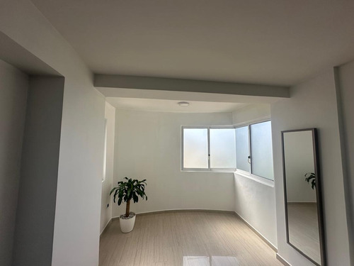 Apartamento En Prebo, Resid. Agua Viva 2. Tipo Estudio. Lm.p