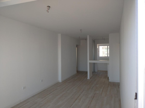 Departamento De 3 Ambientes En Nuevo Emprendimiento - Balcon - Parque Chas
