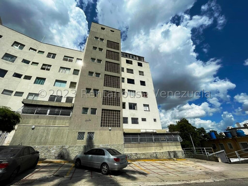 Apartamento Venta En Colinas De Bello Monte #24-9561