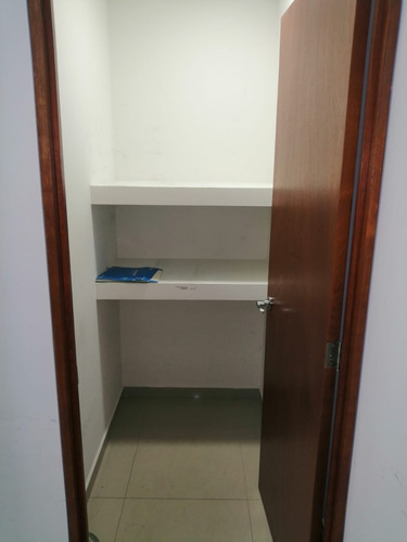 Imagen 5 de 14 de Hermosa Oficina En Renta En Corporativo Diamante