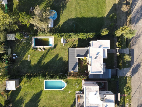 Imagen 4 de 29 de Casa De 3 Dormitorios En Venta Con Pileta Y Galería Hostal Del Sol