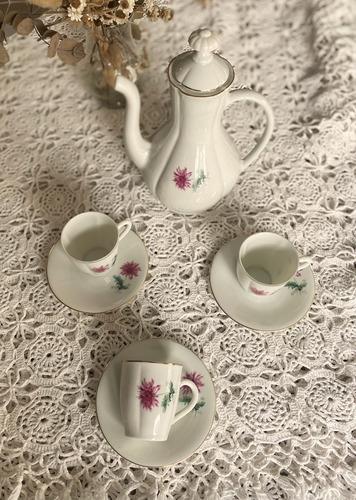 Cafetera Y Con 3 Tazas De Cafe Porcelanas Magdalena Antigua