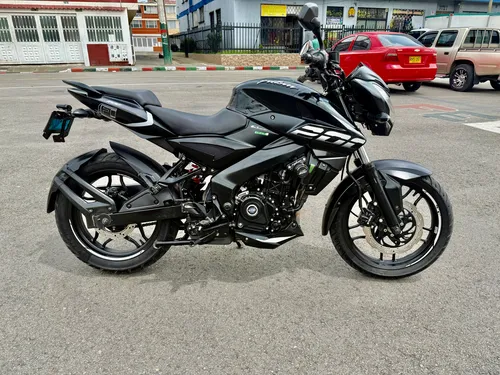 Pulsar Ns200 Fi 2023 Papeles Al Día; Llantas Michelin
