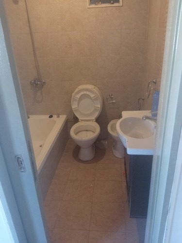 Imagen 7 de 12 de Departamento Tipo Casa En Venta En Lanus Este