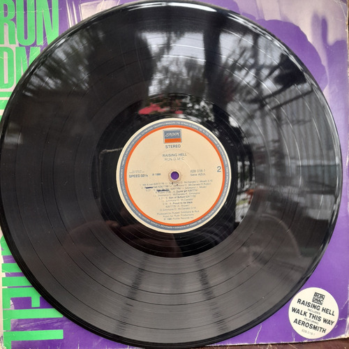 Imagem 4 de 6 de Vinil Lp Raising Hell Run D.m.c 1986 Bom Estado 828 018