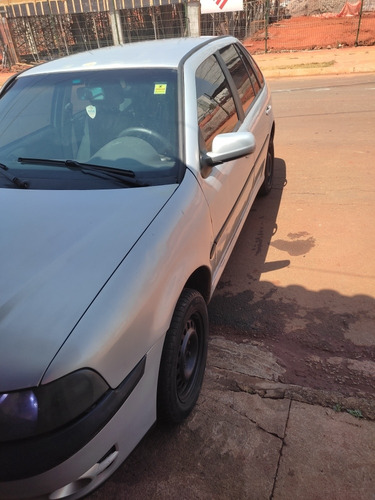 Imagem 11 de 11 de Volkswagen Gol 2001 1.0 16v Plus 5p