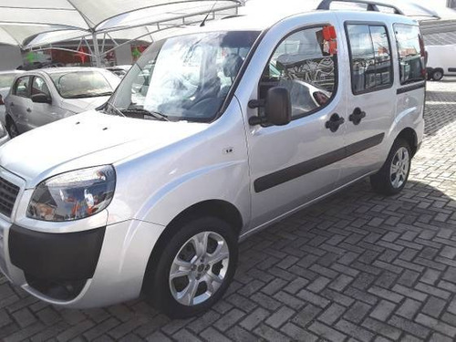 Imagem 4 de 9 de Fiat Doblò 1.8 Mpi Essence 7l 16v Flex 4p Manual