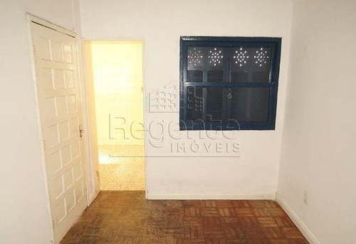 Casa A Venda Com 2 Quartos Bairro Centro Em Florianopolis. - V-81253