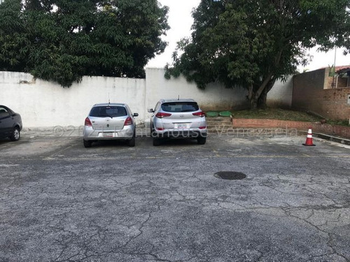 Imagen 25 de 25 de Casa En Venta (calle Cerrada)