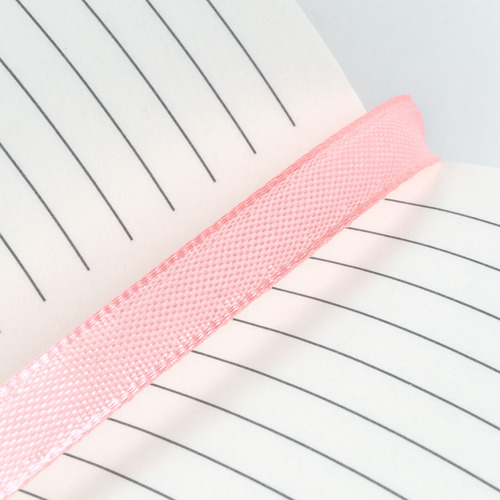 Libreta Pantone Grande Con Elástico Vertical Lineada