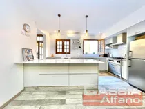 Comprar Casa 4 Ambientes, Excelente Estado, Fondo Y Terraza, Dos Plantas Al Frente, Digna Visitar