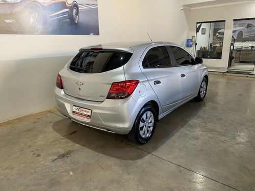 Chevrolet Onix Onix 1.0 MPI JOY 8V FLEX 4P MANUAL