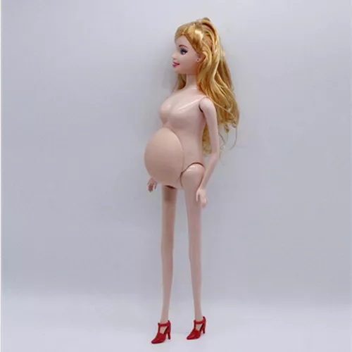 Barbie 🤰, BARBIE GRÁVIDA 🤰 Está grávida e tem um bebê na barriga, que  também pode ser tirado da barriga. Vem com cadeira e acessórios 🏍️Fazemos  entrega a partir, By Bia Presentes