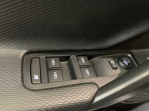 Imagem 13 de 14 de Chevrolet Tracker 2021