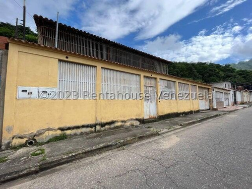 Amplia Casa En Venta En El Limon. 24-10116 Hp