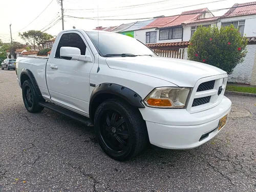 Dodge Ram 5.7 1500 Slt 4x2