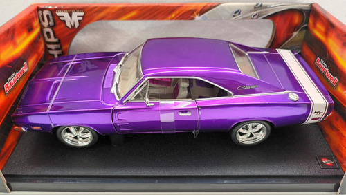 Violeta Dodge Charger Rt Escala 1 18 Marca Hot Wheels 