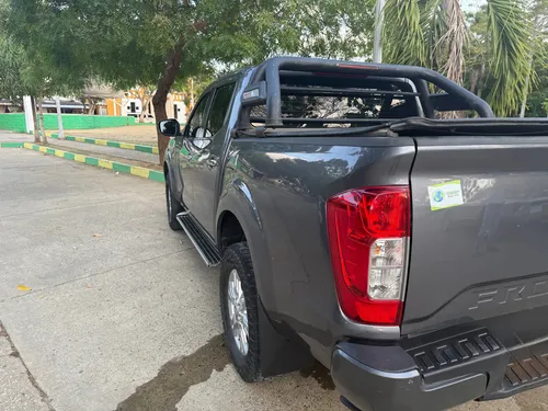 Nissan Frontier 2.5l Automática Diésel 4x4