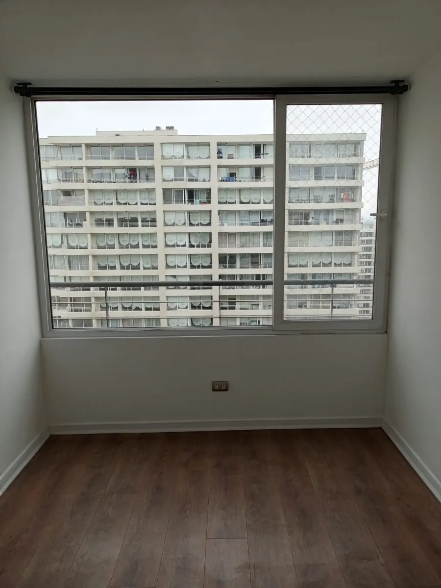 Imagen 3 de 19 de Departamento En Arriendo En Metro Las Torres
