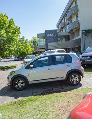 Imagen 11 de 19 de Volkswagen Cross Up 1.0