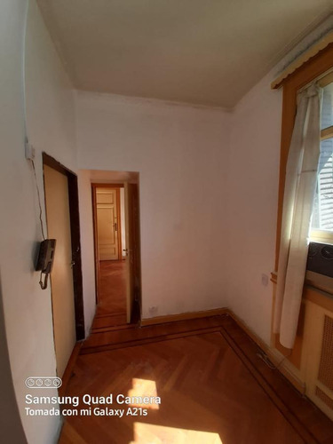 Imagen 9 de 14 de Jujuy Esq Hipòlito Irigoyen: Edificio Francés De Categoría. Todo Externo, Apto Profesional O Vivienda