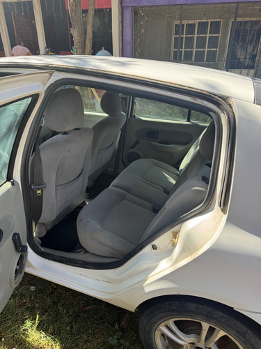Renault Clio 1.6 Authentique At