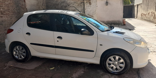 Peugeot 207 1.4 Active 75cv