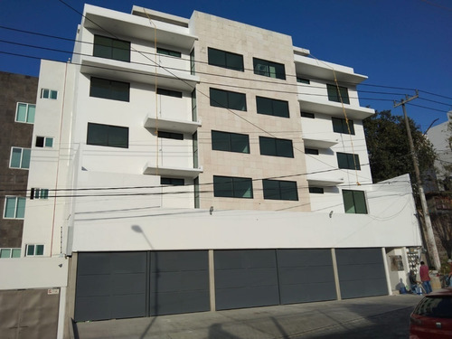 Departamento Con Balcón En Venta En Tlalpan