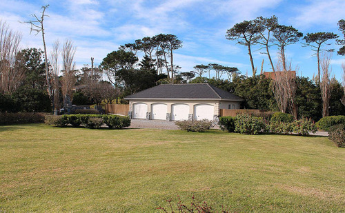 Casa De 8 Dormitorios - Playa Mansa - Punta Del Este