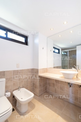 Amplio Departamento En Venta De Tres Dormitorios Más Dependencia Y Parrillero De Uso Exclusivo, Punta Ballena- Ref: 30286