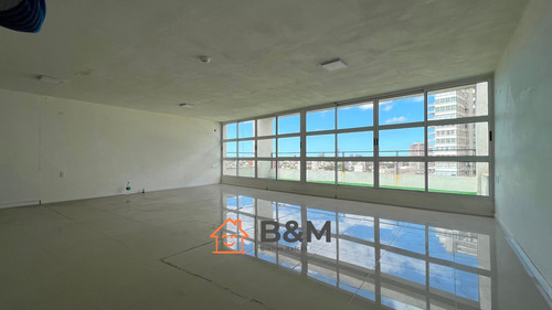 Imagen 9 de 14 de Alquiler Oficina Parque Batlle - Penthouse