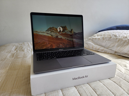 Usado - Macbook Air 13'3 2020 Space Gray 8gb / 256gb