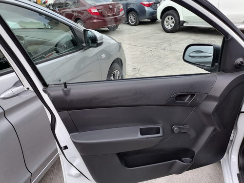 Imagen 11 de 15 de Chevrolet Aveo Ls Trans. Manual 5 Vel. A/ac. Dir. Hid. 2017