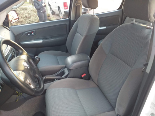 Toyota Hilux Srv 2013 4x4 Impecable!!
